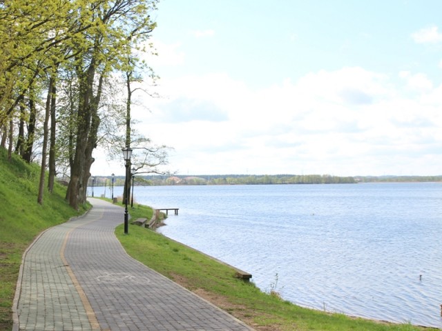 jezioro-promenada