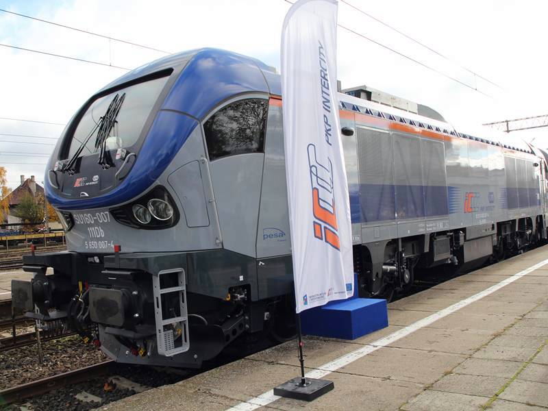 PKP Intercity zaprezentowały nową lokomotywę